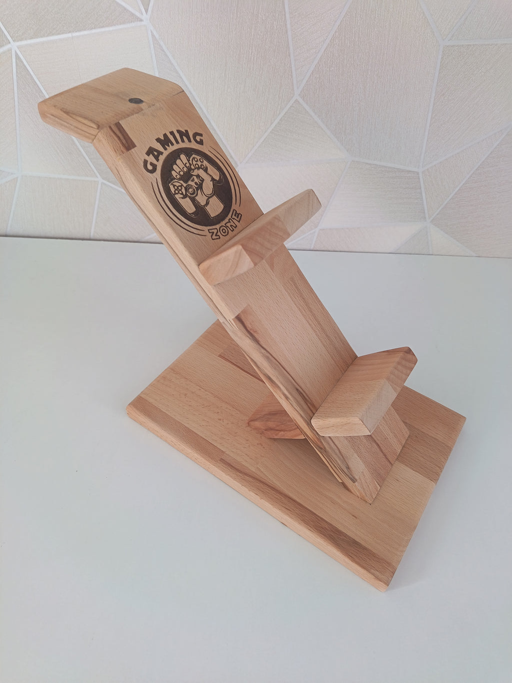Support en bois de hêtre massif gravé Gaming Zone pour manette et casque de jeu